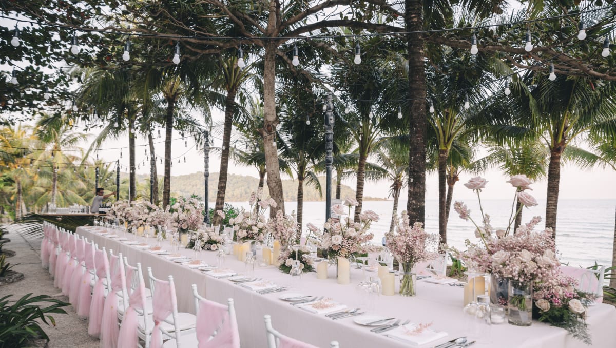 jw-marriott-phu-quoc-emerald-bay-resort-spa-wedding-dinner-reception-5